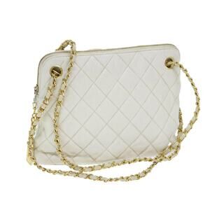 CHANEL Matelasse Chain Shoulder Bag Leather White CC